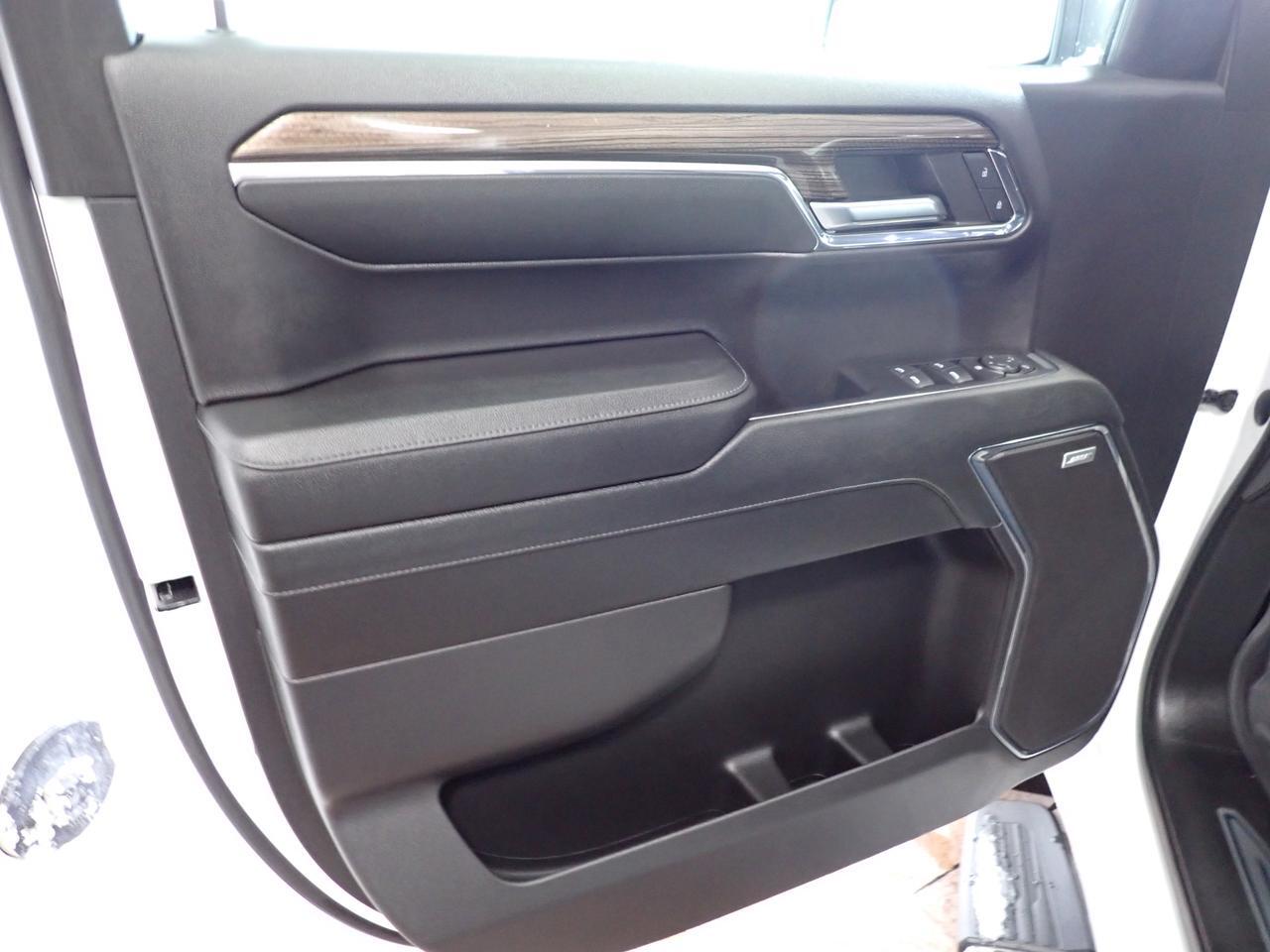 2024 Chevrolet Silverado 1500 RST CREW CAB 4WD Listowel ON