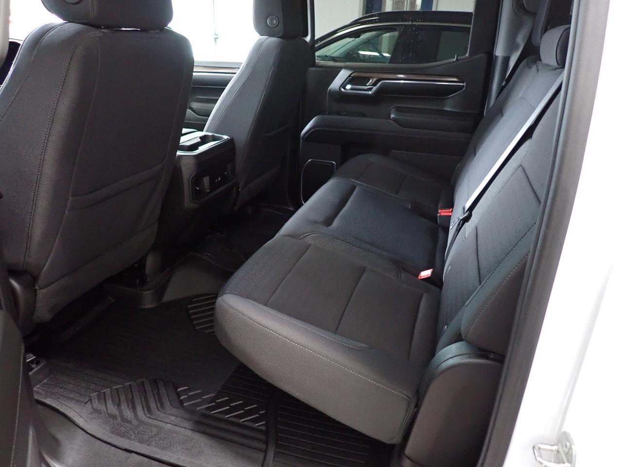 2024 Chevrolet Silverado 1500 RST CREW CAB 4WD Listowel ON