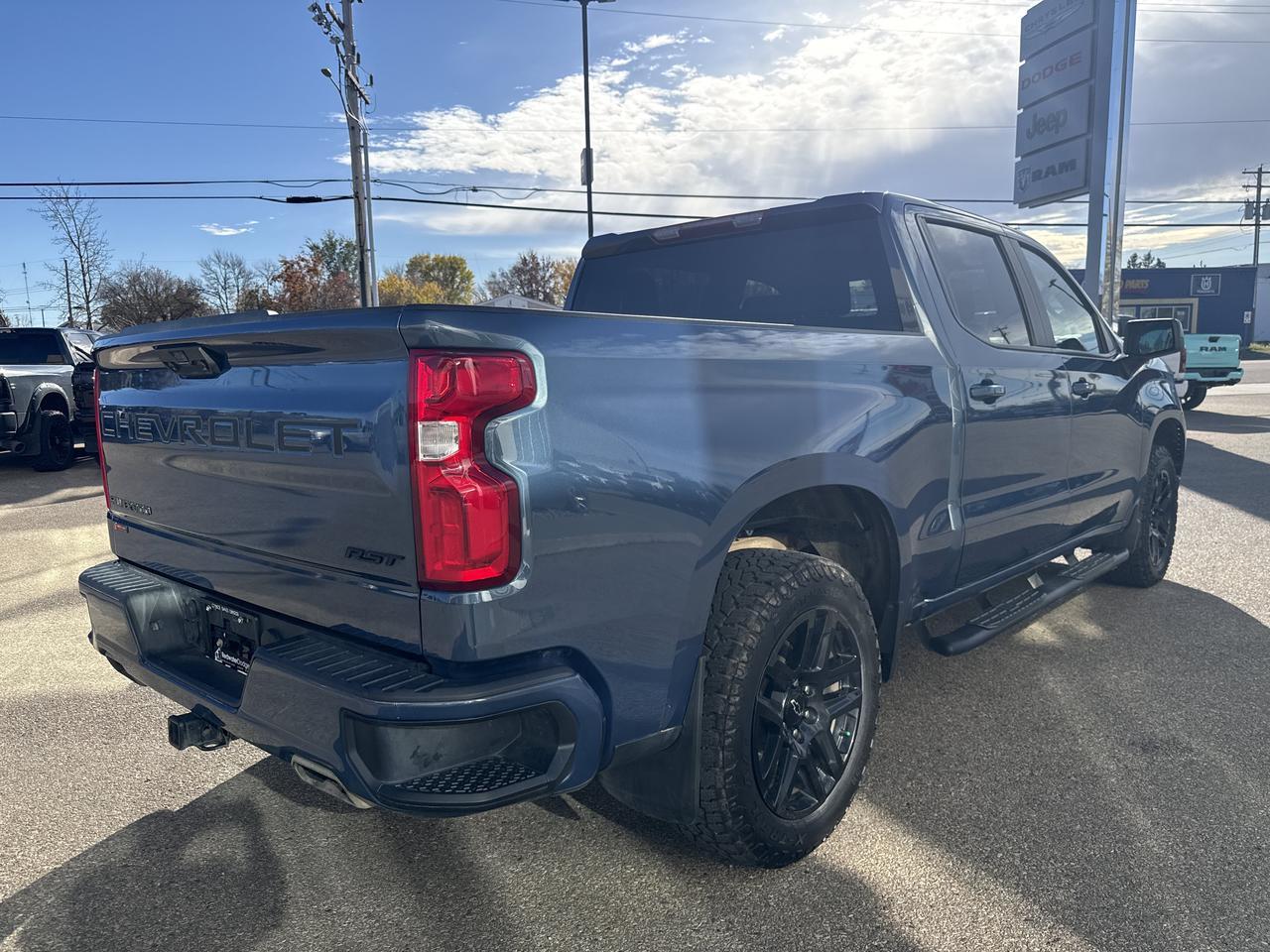 2024 Chevrolet Silverado 1500 RST Crew Cab 4WD | EcoTec3 V8 | LED Lighting | HD Suspension | Advanced Trailing Tech Redwater AB