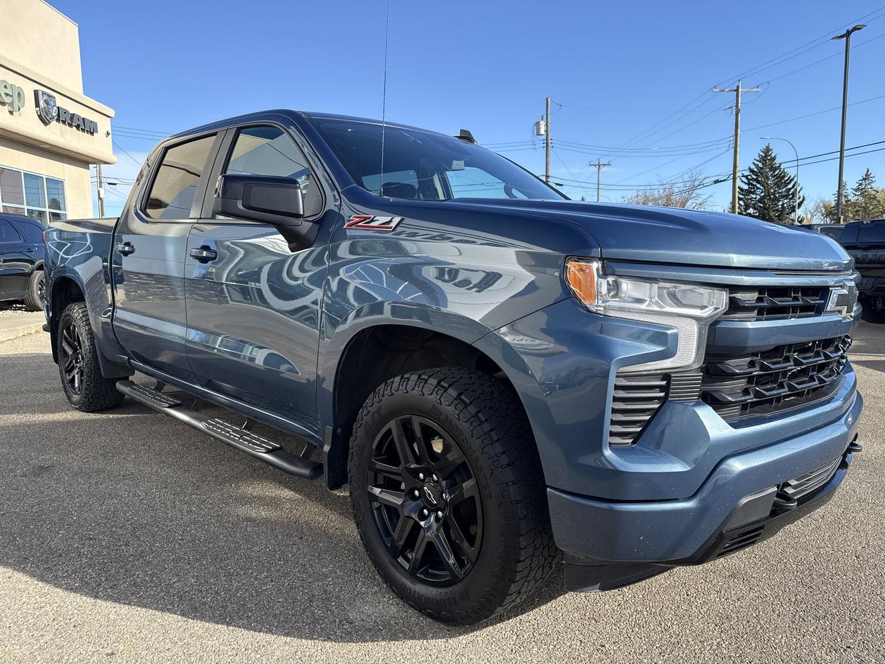 2024 Chevrolet Silverado 1500 RST Crew Cab 4WD | EcoTec3 V8 | LED Lighting | HD Suspension | Advanced Trailing Tech Redwater AB