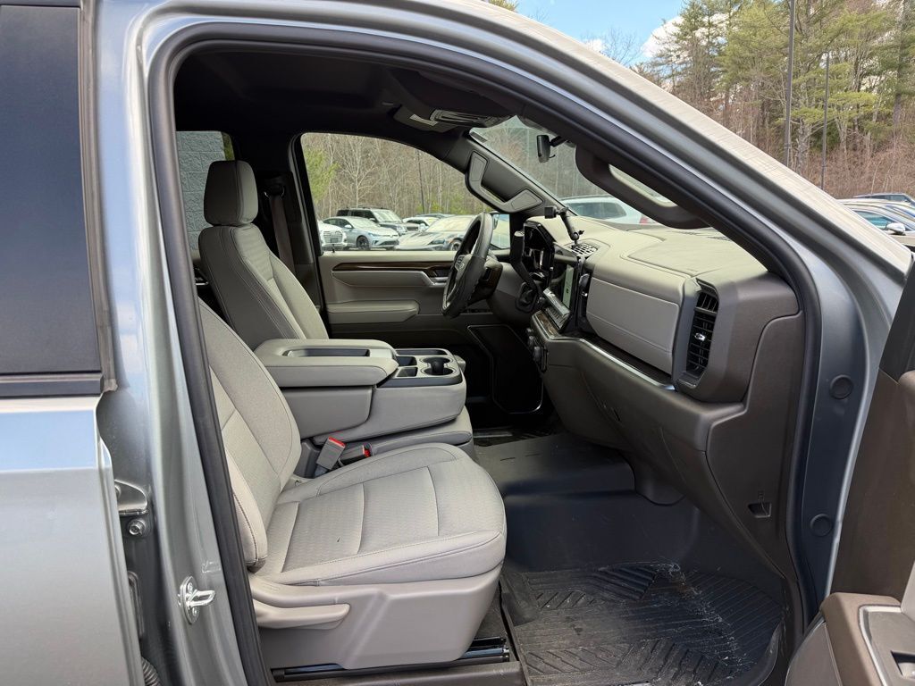 2024 Chevrolet Silverado 1500 RST Orange MA