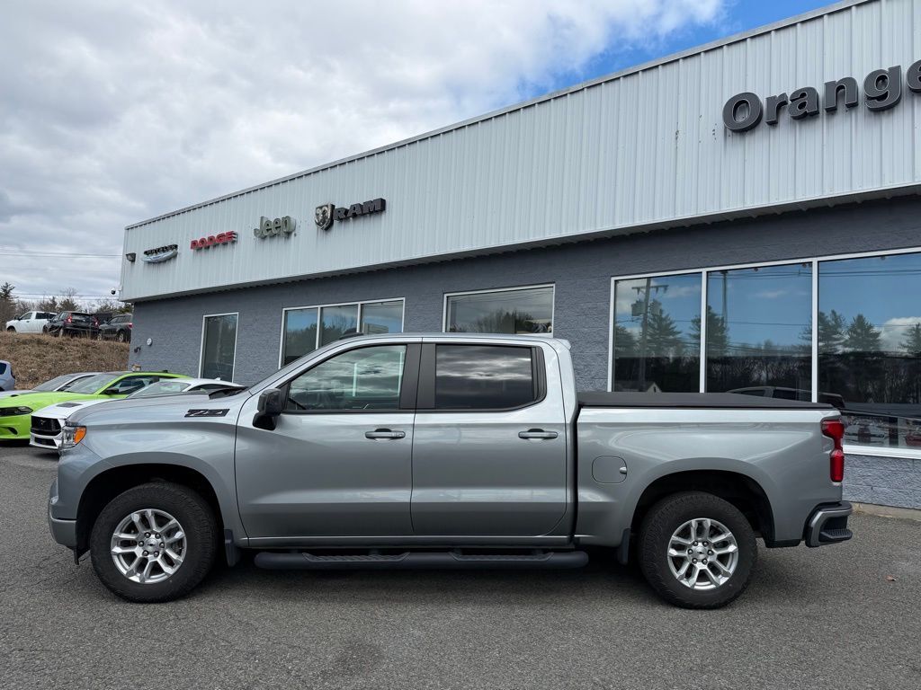 2024 Chevrolet Silverado 1500 RST Orange MA