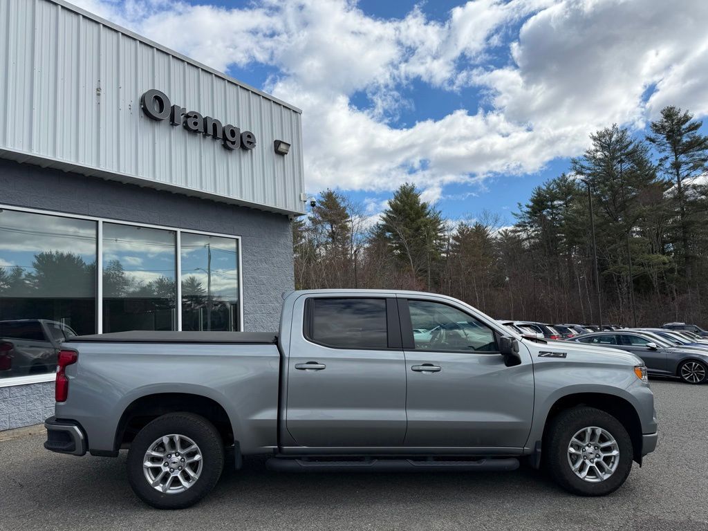 2024 Chevrolet Silverado 1500 RST Orange MA