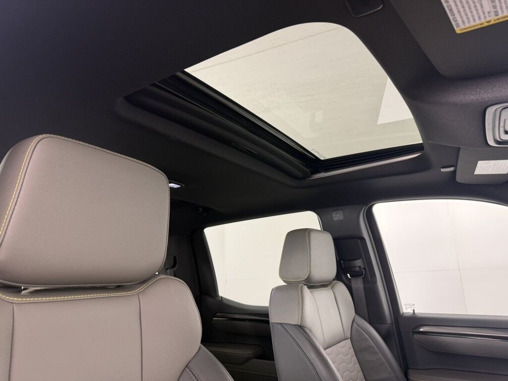 2024 Chevrolet Silverado 1500 ZR2 4WD Crew Cab 6.2L V8 Maumee OH