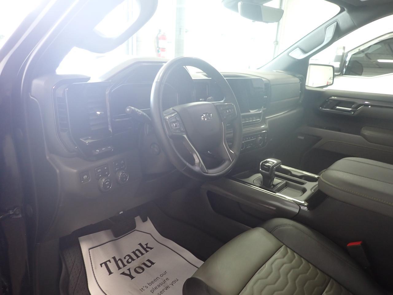 2024 Chevrolet Silverado 1500 ZR2 4X4 CREW CAB *DIESEL* LEATHER NAVI SUNROOF Listowel ON