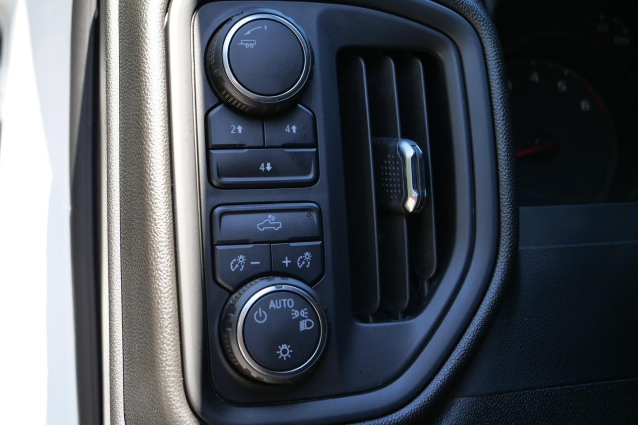 2024 Chevrolet Silverado 2500HD 4X4 / DECKED System / 6.6L V8 GAS! Lincolnton NC