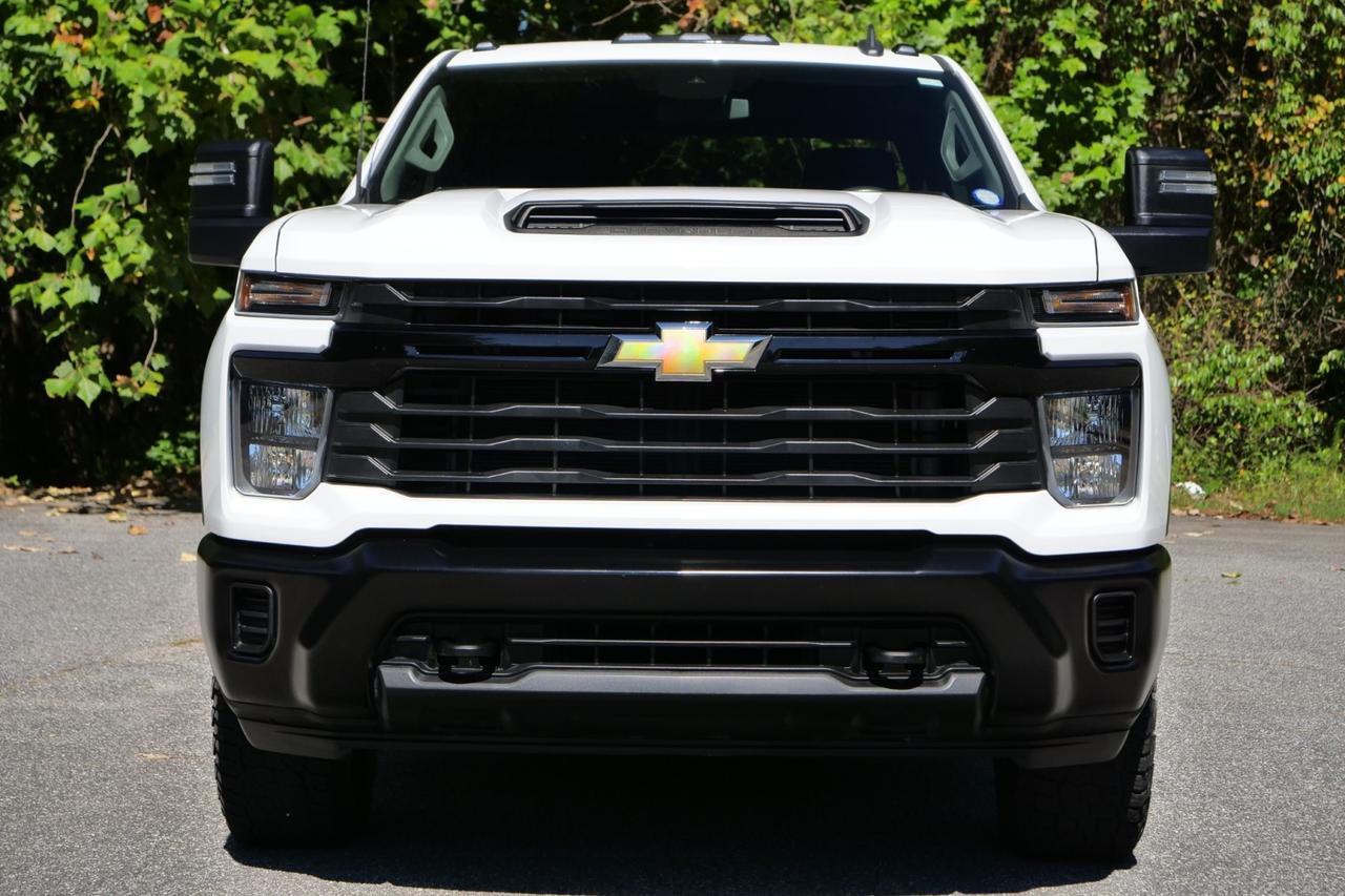 2024 Chevrolet Silverado 2500HD 4X4 / DECKED System / 6.6L V8 GAS! Lincolnton NC
