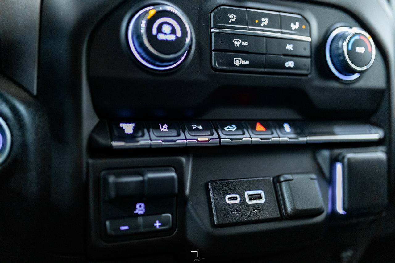 2024 Chevrolet Silverado 2500HD 4x4 Crew Cab Custom Diesel PSeat BCam Red Deer AB