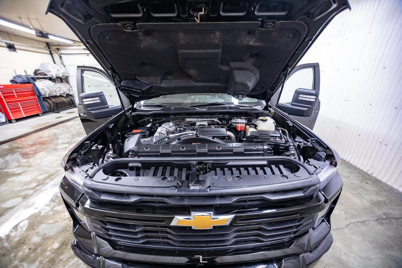 2024 Chevrolet Silverado 2500HD 4x4 Crew Cab Custom Diesel PSeat BCam Red Deer AB