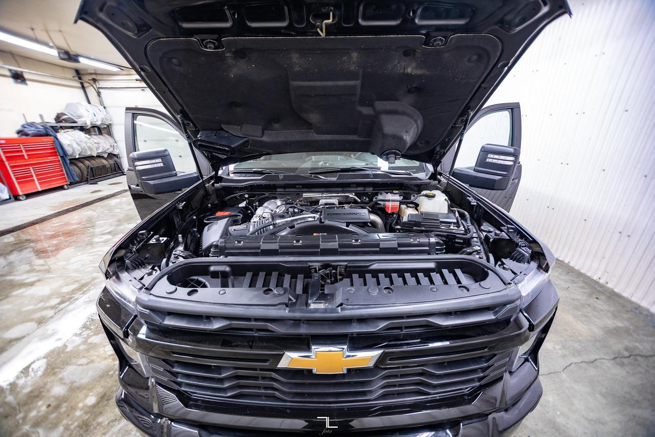 2024 Chevrolet Silverado 2500HD 4x4 Crew Cab Custom Diesel PSeat BCam Red Deer AB