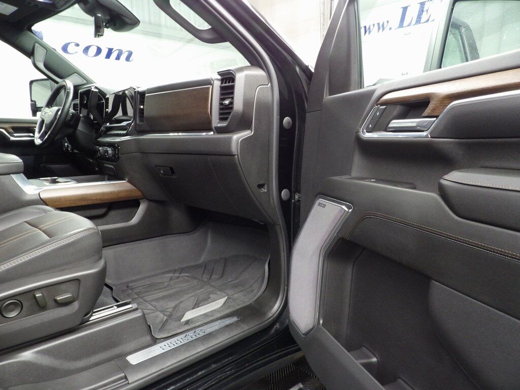 2024 Chevrolet Silverado 2500HD 4x4 Crew Cab High Country Fond du Lac WI