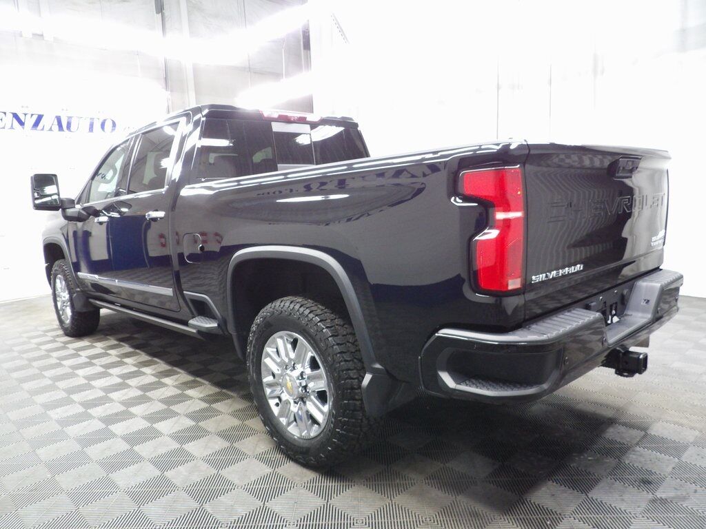 2024 Chevrolet Silverado 2500HD 4x4 Crew Cab High Country Fond du Lac WI
