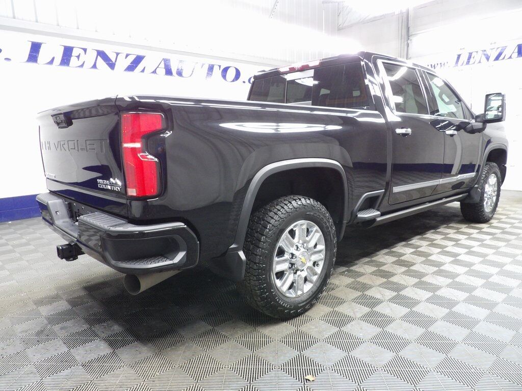 2024 Chevrolet Silverado 2500HD 4x4 Crew Cab High Country Fond du Lac WI