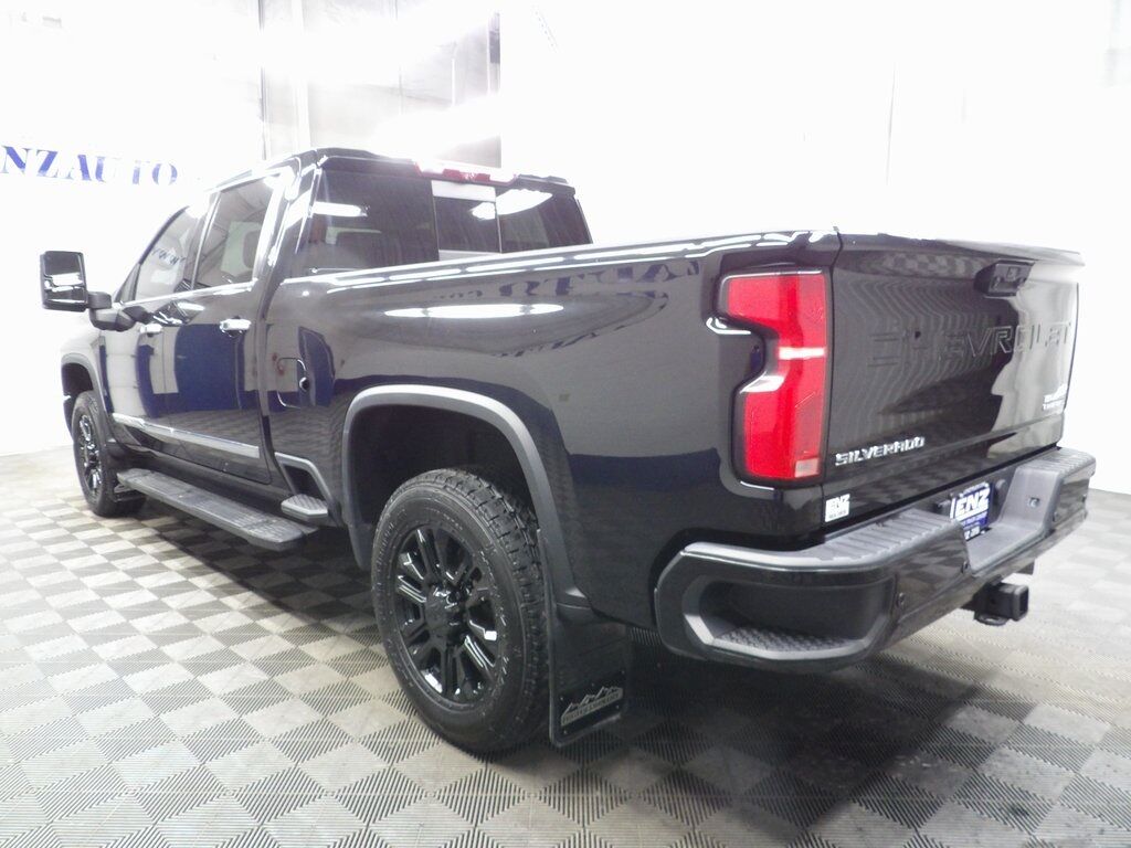 2024 Chevrolet Silverado 2500HD 4x4 Crew Cab High Country Fond du Lac WI