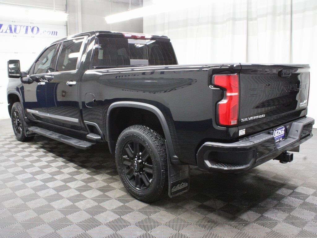 2024 Chevrolet Silverado 2500HD 4x4 Crew Cab High Country Fond du Lac WI