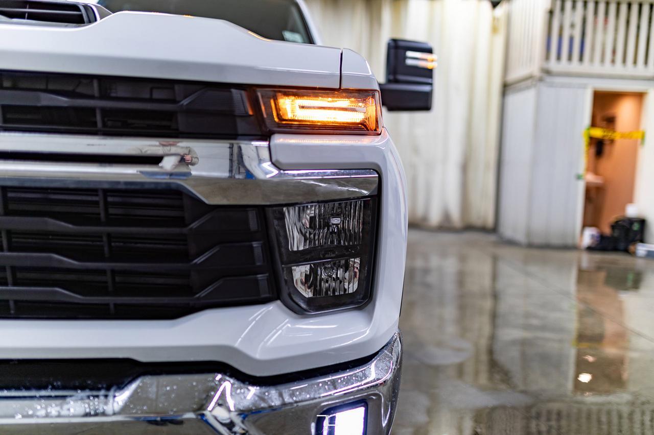 2024 Chevrolet Silverado 2500HD 4x4 Crew Cab LT Z71 Diesel Nav BCam Red Deer AB