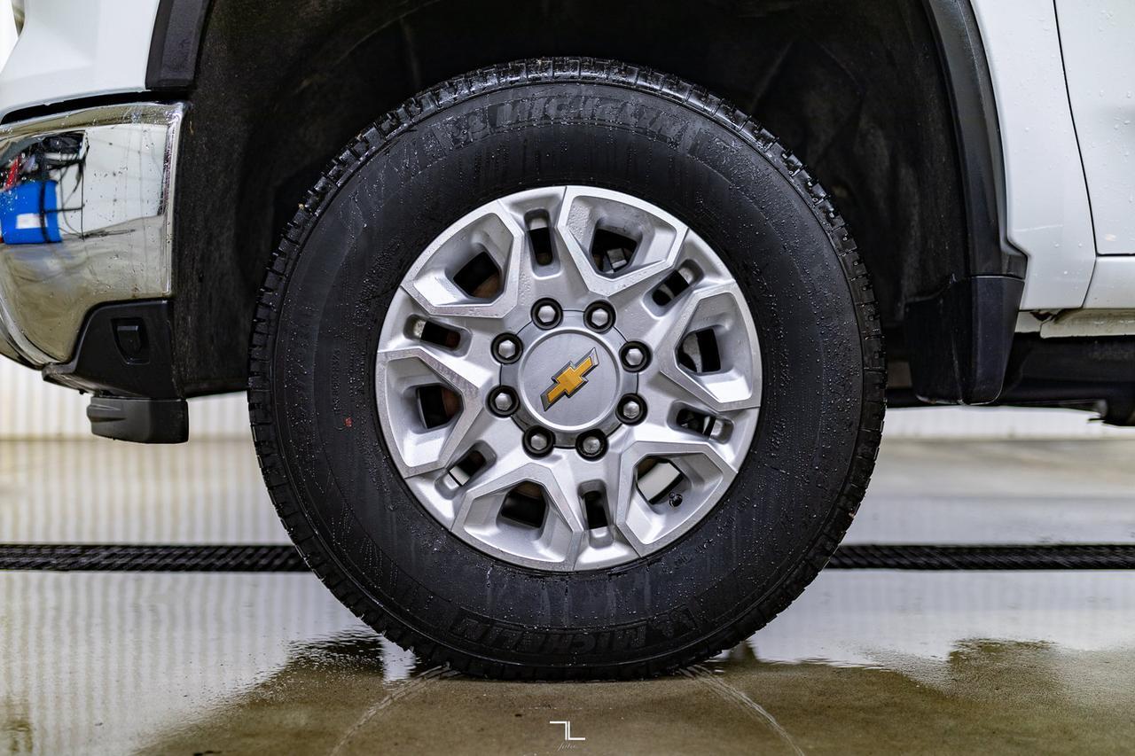 2024 Chevrolet Silverado 2500HD 4x4 Crew Cab LT Z71 Diesel Nav BCam Red Deer AB
