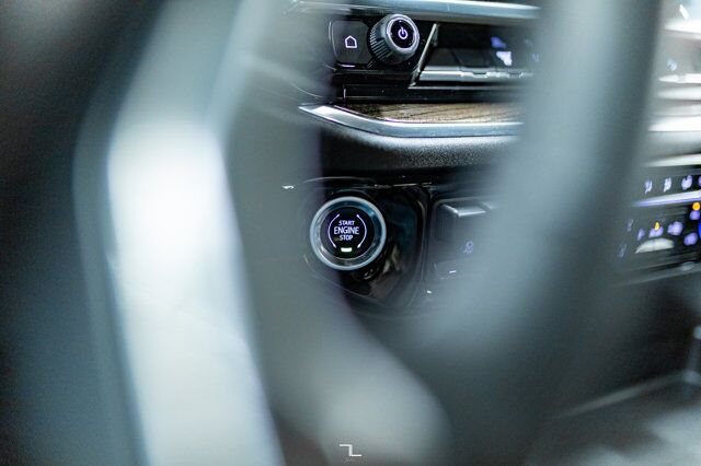 2024 Chevrolet Silverado 2500HD 4x4 Crew Cab LT Z71 Diesel Nav BCam Red Deer AB