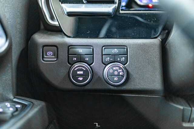 2024 Chevrolet Silverado 2500HD 4x4 Crew Cab LT Z71 Diesel Nav BCam Red Deer AB