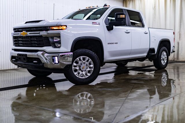 2024 Chevrolet Silverado 2500HD 4x4 Crew Cab LT Z71 Diesel Nav BCam Red Deer AB