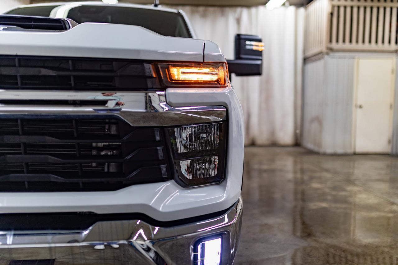 2024 Chevrolet Silverado 2500HD 4x4 Crew Cab LT Z71 Diesel Nav BCam Red Deer AB