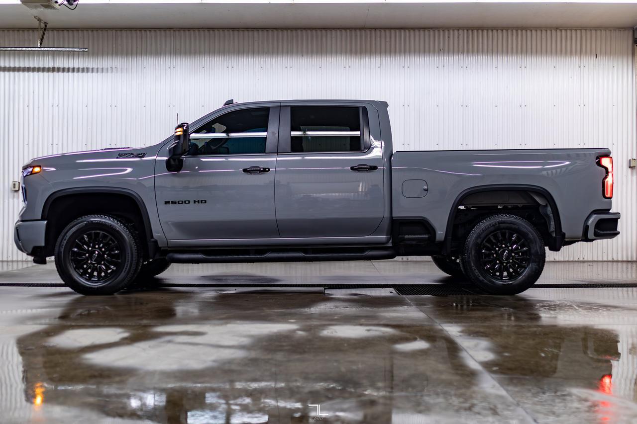 2024 Chevrolet Silverado 2500HD 4x4 Crew Cab LT Z71 Diesel Roof BCam PSeat Red Deer AB