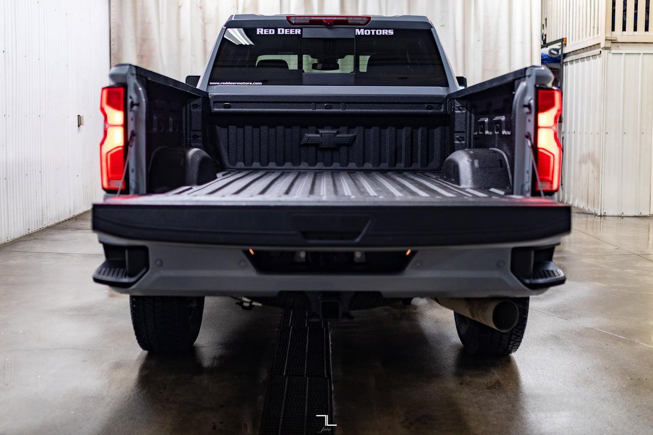 2024 Chevrolet Silverado 2500HD 4x4 Crew Cab LT Z71 Diesel Roof BCam PSeat Red Deer AB