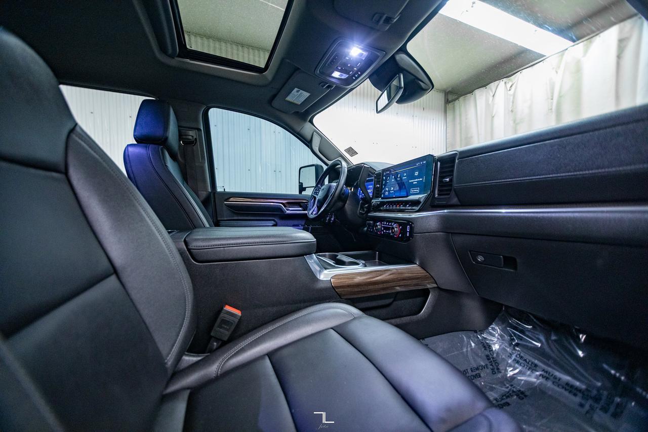 2024 Chevrolet Silverado 2500HD 4x4 Crew Cab LT Z71 Diesel Roof BCam PSeat Red Deer AB