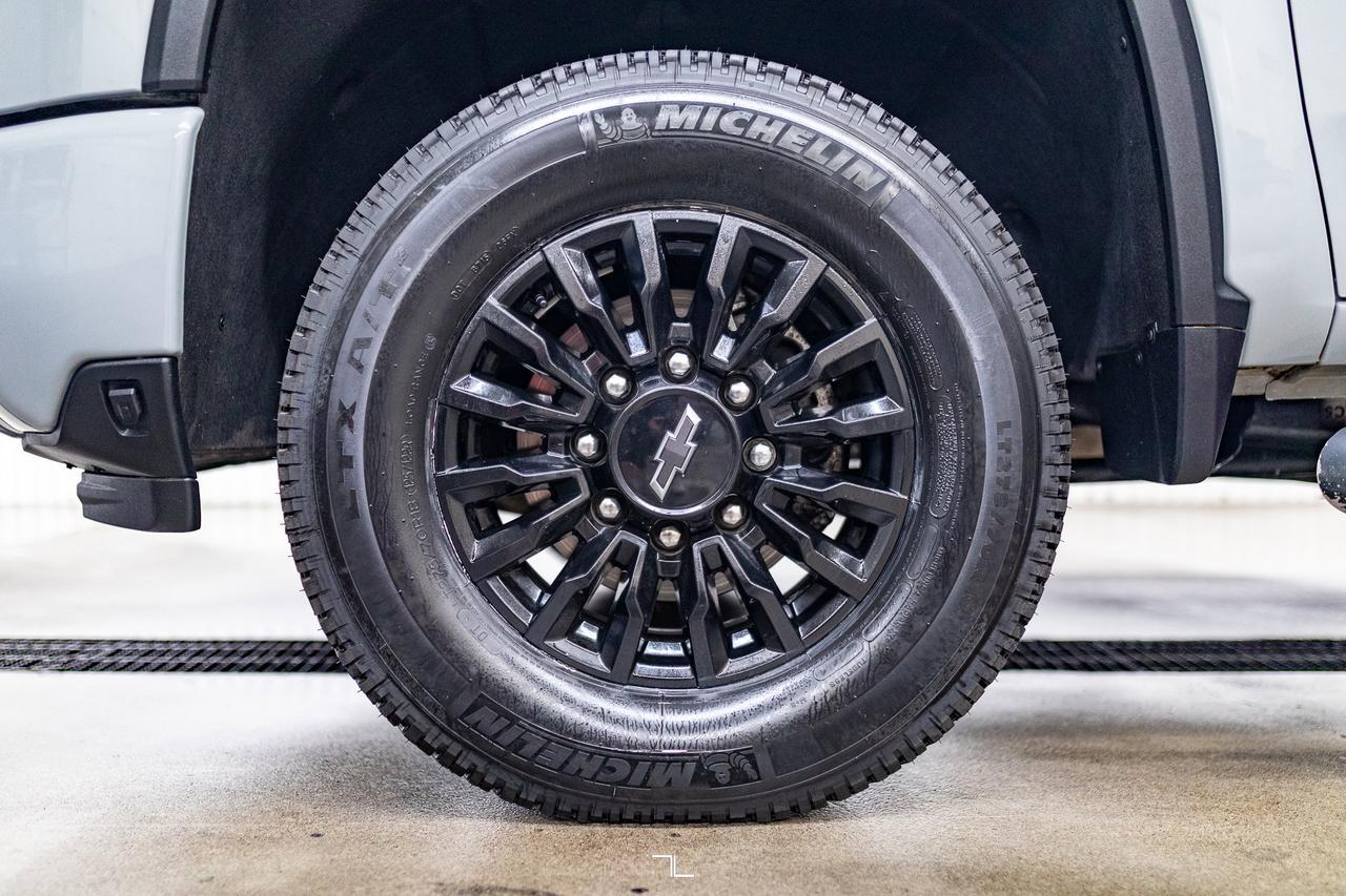 2024 Chevrolet Silverado 2500HD 4x4 Crew Cab LT Z71 Diesel Roof BCam PSeat Red Deer AB