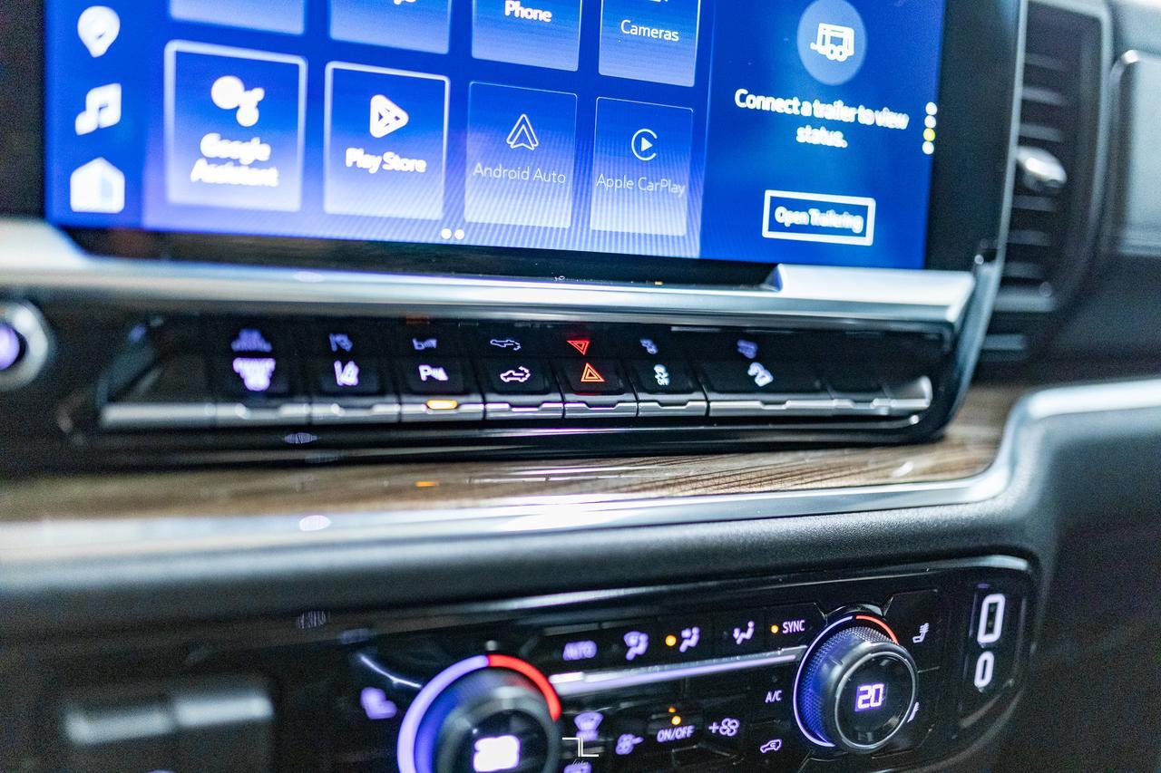 2024 Chevrolet Silverado 2500HD 4x4 Crew Cab LT Z71 Diesel Roof BCam PSeat Red Deer AB