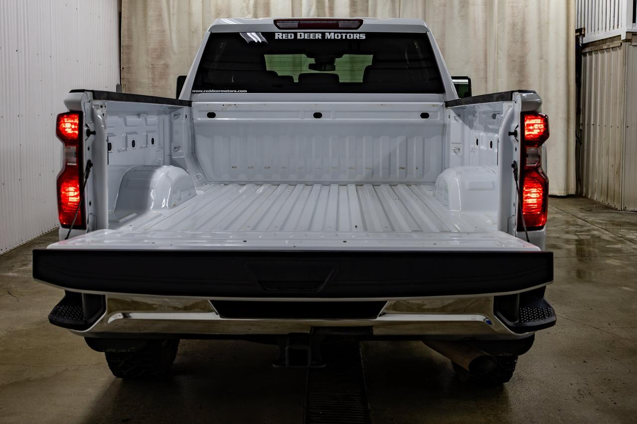2024 Chevrolet Silverado 2500HD 4x4 Crew Cab LT Z71 Nav BCam Red Deer AB