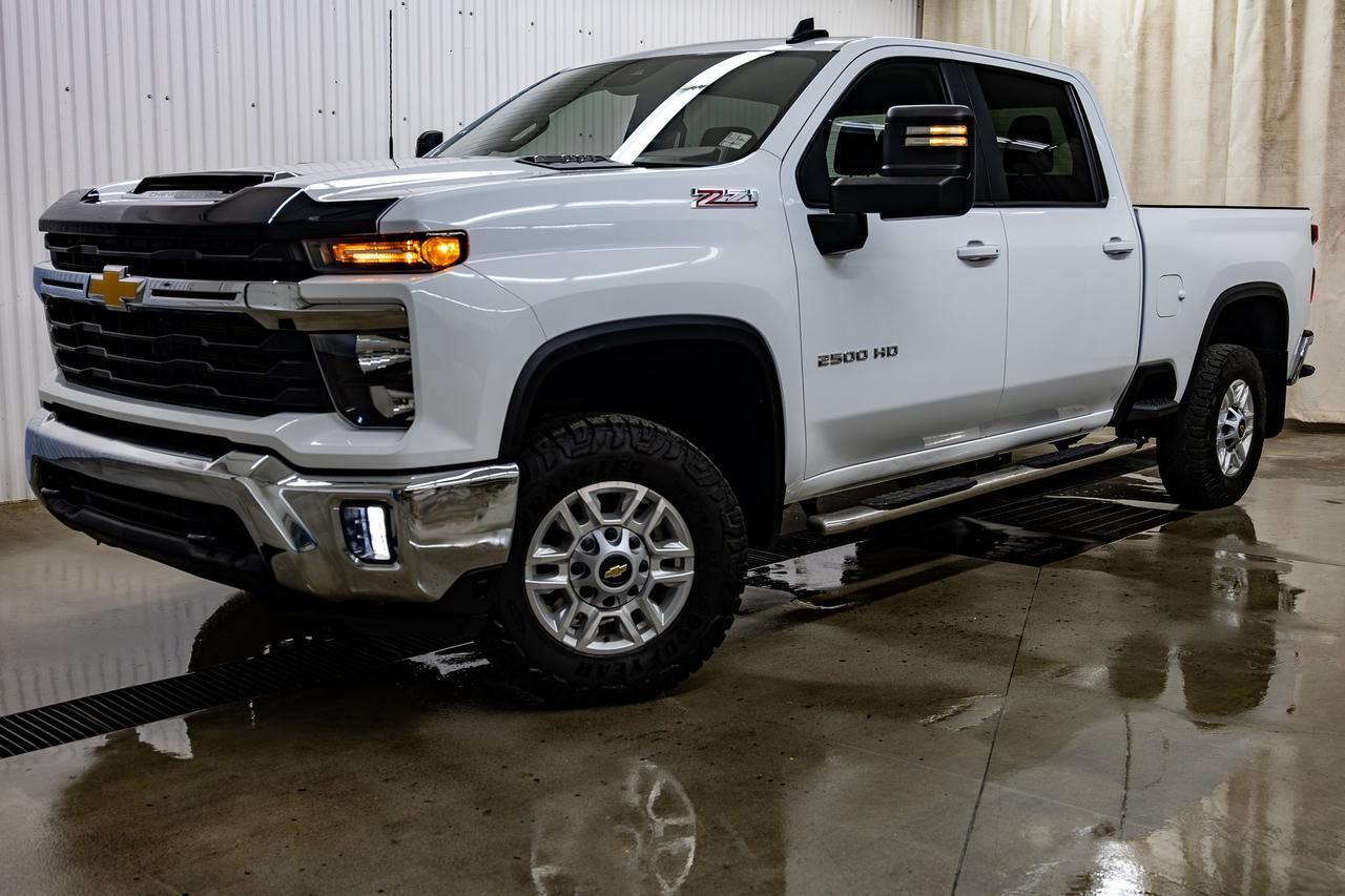 2024 Chevrolet Silverado 2500HD 4x4 Crew Cab LT Z71 Nav BCam Red Deer AB