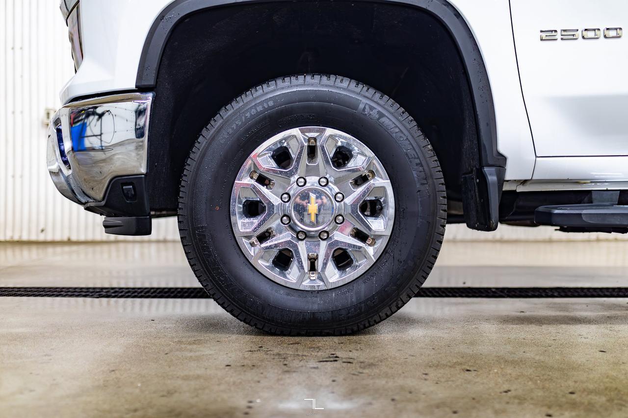 2024 Chevrolet Silverado 2500HD 4x4 Crew Cab LT Z71 PSeat BCam Red Deer AB