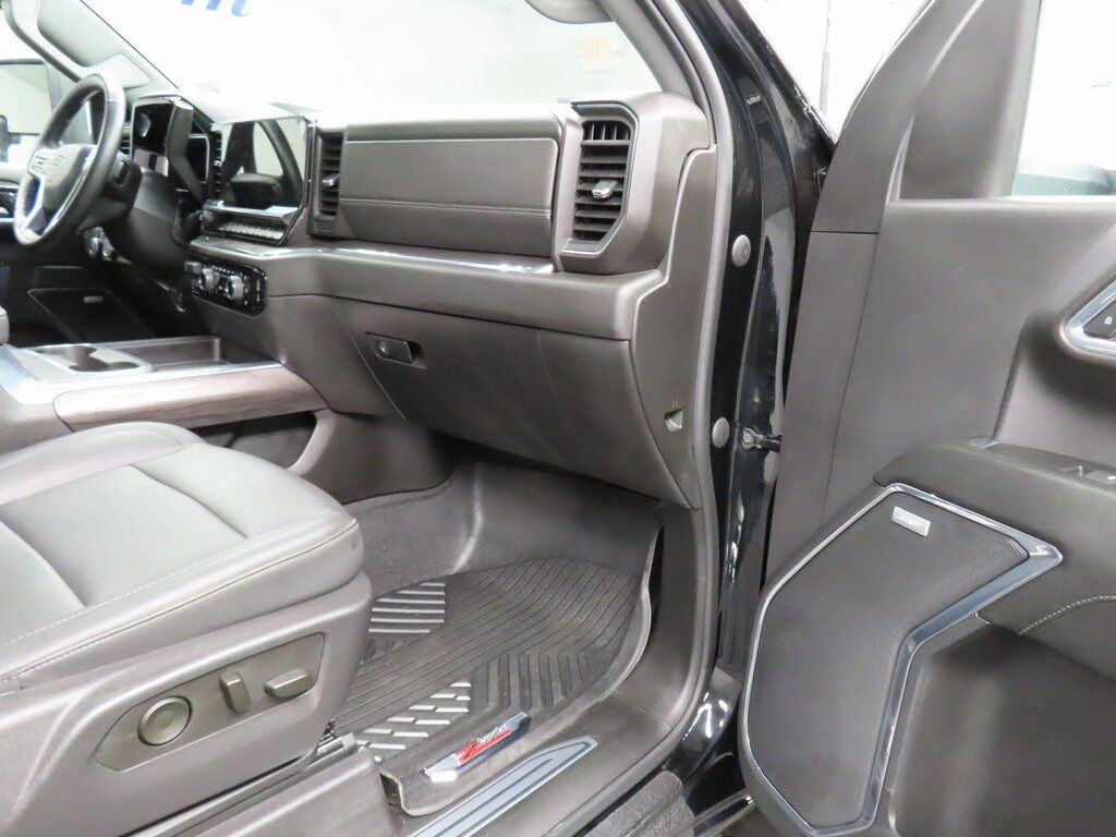 2024 Chevrolet Silverado 2500HD 4x4 Crew Cab LTZ Fond du Lac WI