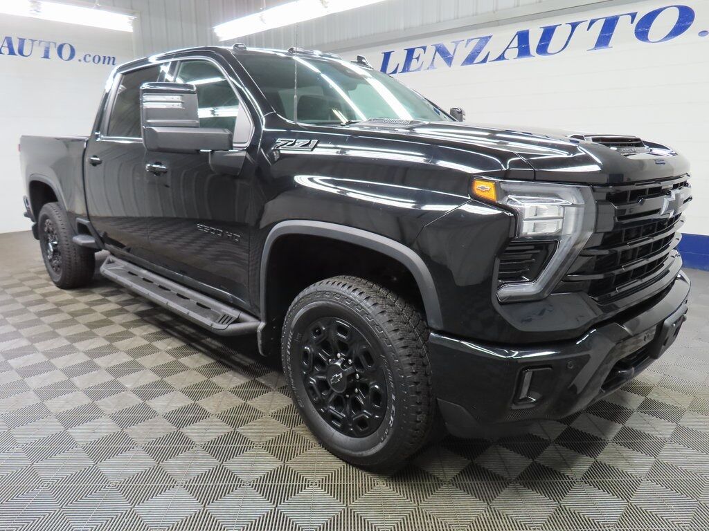 2024 Chevrolet Silverado 2500HD 4x4 Crew Cab LTZ Fond du Lac WI