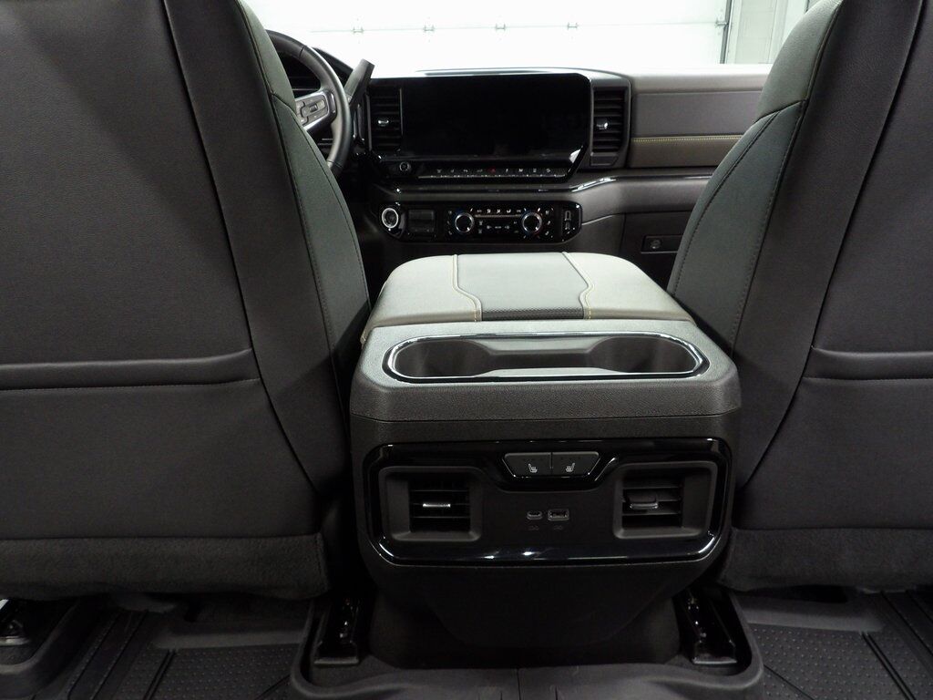 2024 Chevrolet Silverado 2500HD 4x4 Crew Cab ZR2 Fond du Lac WI