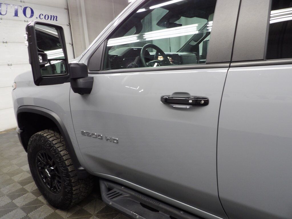 2024 Chevrolet Silverado 2500HD 4x4 Crew Cab ZR2 Fond du Lac WI