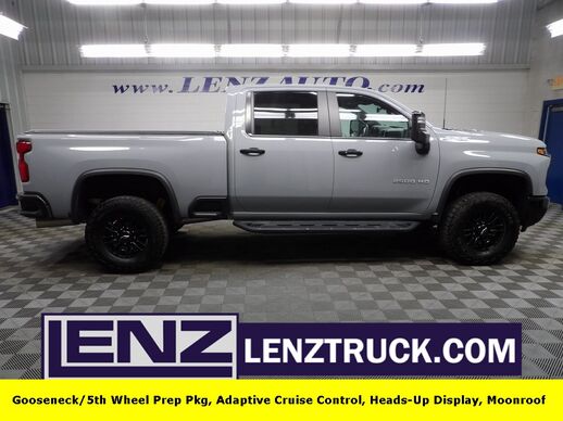 2024_Chevrolet_Silverado 2500HD_4x4 Crew Cab ZR2_ Fond du Lac WI