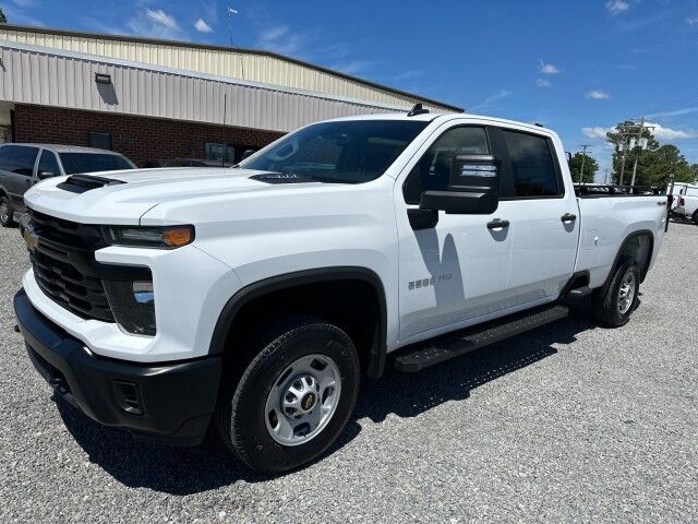 2024 Chevrolet Silverado 2500HD Crew Cab 4x4 Longbed w/ Tommy Gate Lift