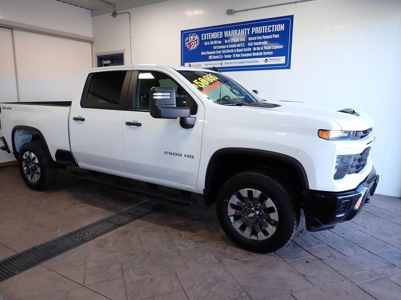 2024 Chevrolet Silverado 2500HD Custom 4WD CREW CAB 6'8 BOX