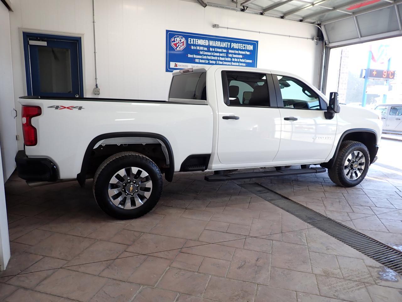 2024 Chevrolet Silverado 2500HD Custom 4WD CREW CAB 6'8 BOX Listowel ON