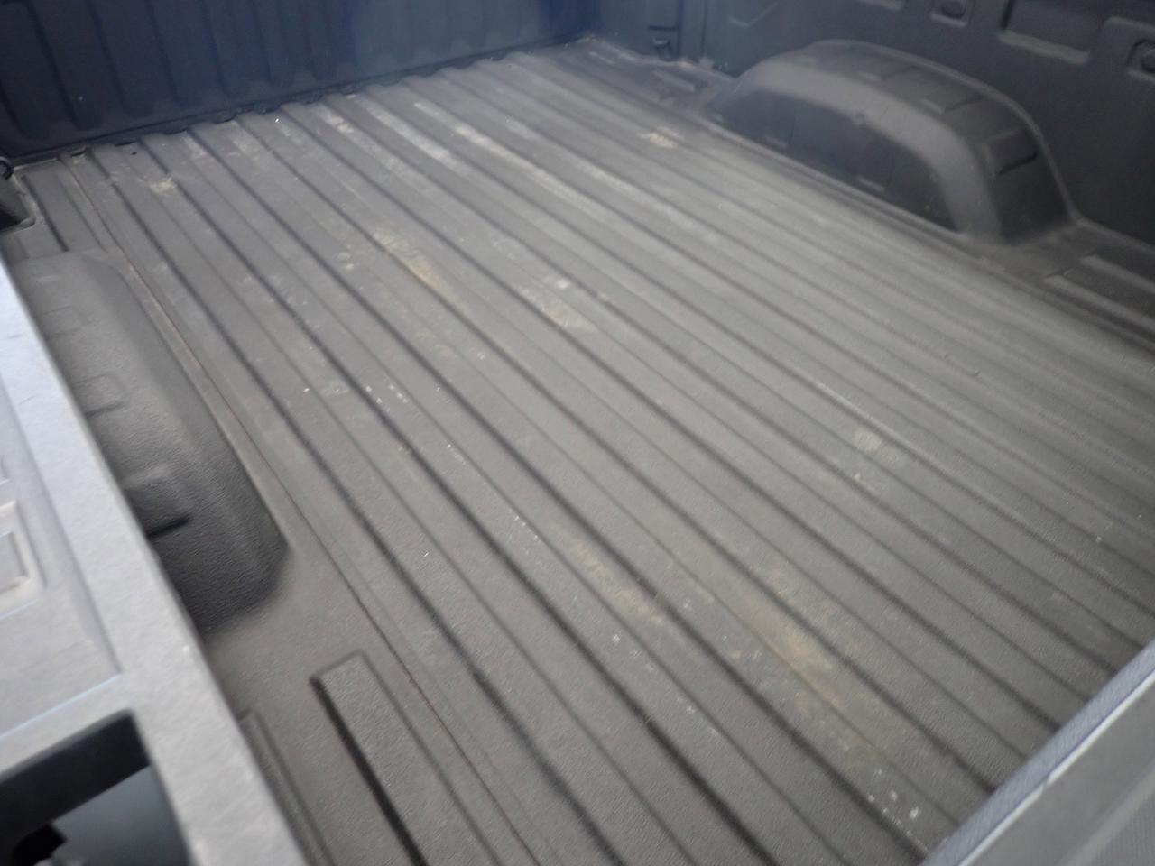 2024 Chevrolet Silverado 2500HD Custom 4WD CREW CAB 6'8 BOX Listowel ON