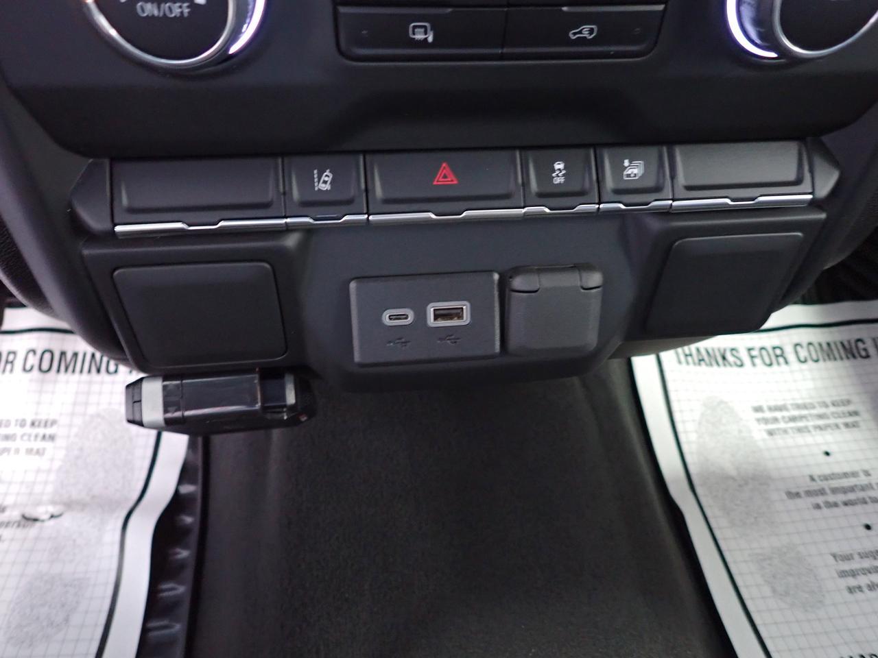 2024 Chevrolet Silverado 2500HD Custom 4WD CREW CAB 6'8 BOX Listowel ON