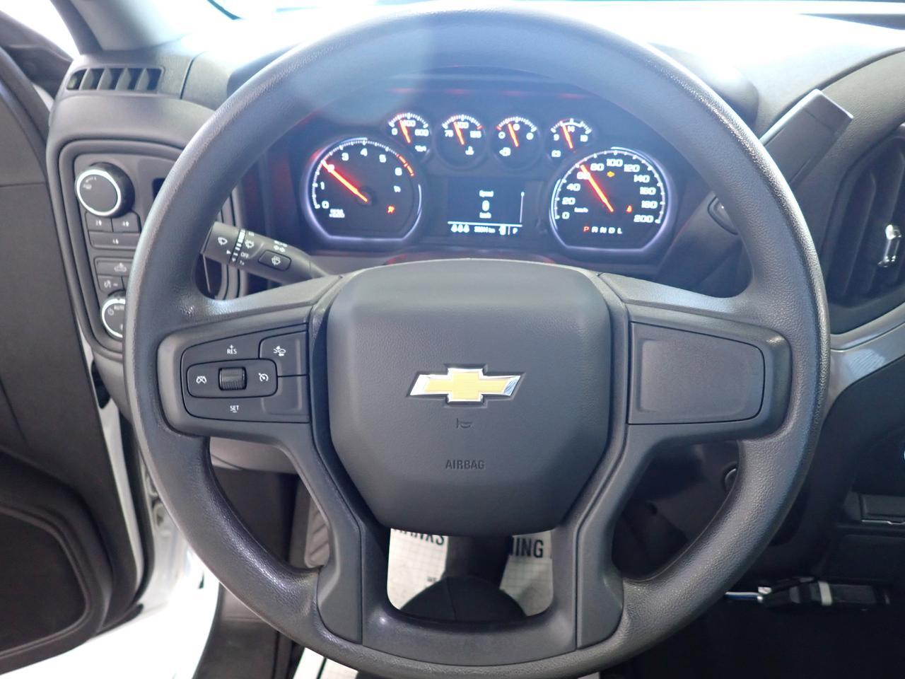 2024 Chevrolet Silverado 2500HD Custom 4WD CREW CAB 6'8 BOX Listowel ON