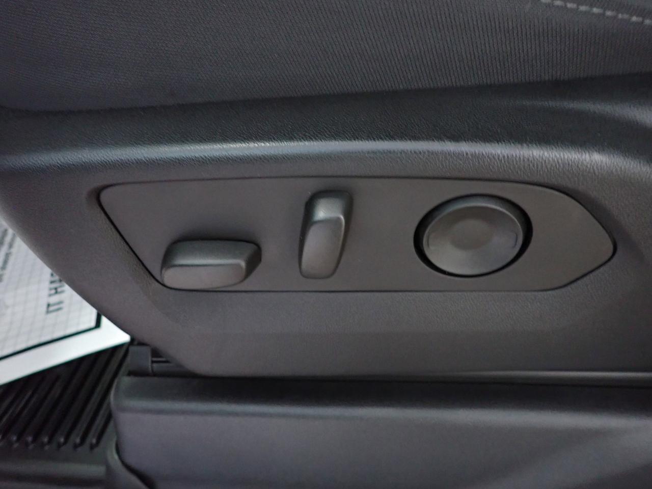 2024 Chevrolet Silverado 2500HD Custom 4WD CREW CAB Listowel ON