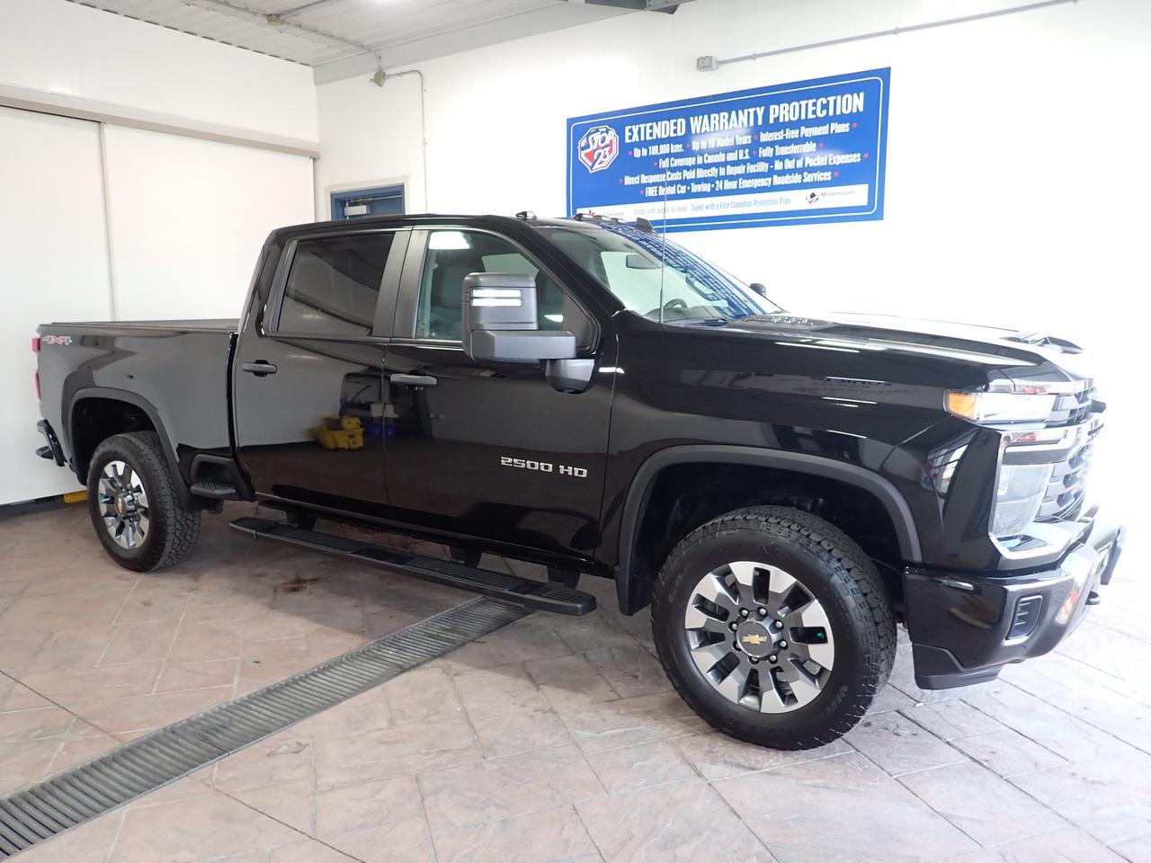 2024 Chevrolet Silverado 2500HD Custom 4WD CREW CAB
