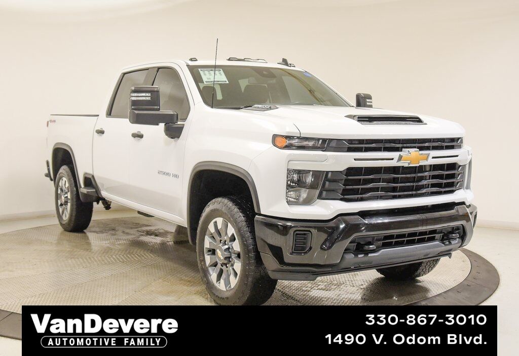 Used 2024 Chevrolet Silverado 2500HD Custom 4WD