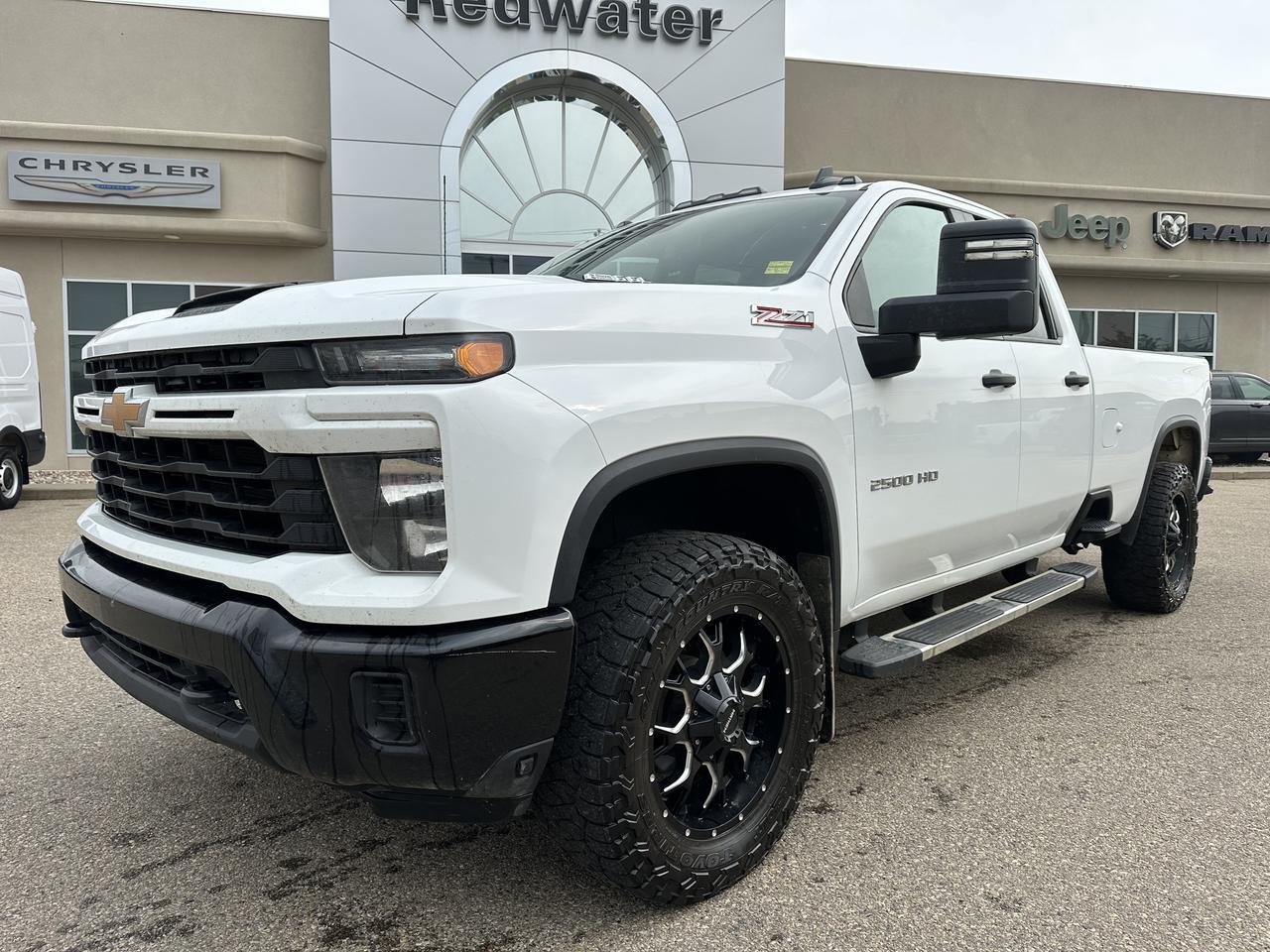 2024 Chevrolet Silverado 2500HD Custom Double Cab 4WD | V8 | 7IN HD Touchscreen | Push Start | Hitch Guidance Redwater AB