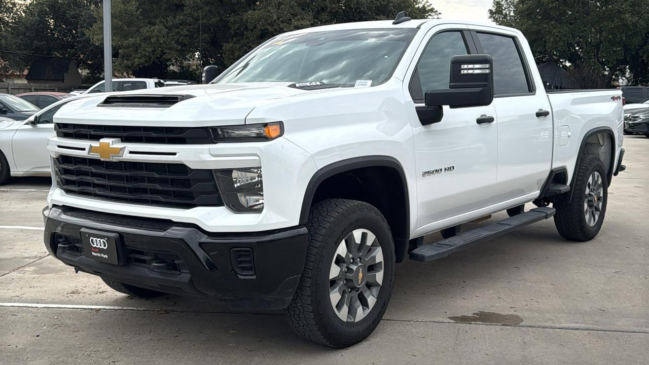 2024 Chevrolet Silverado 2500HD Custom