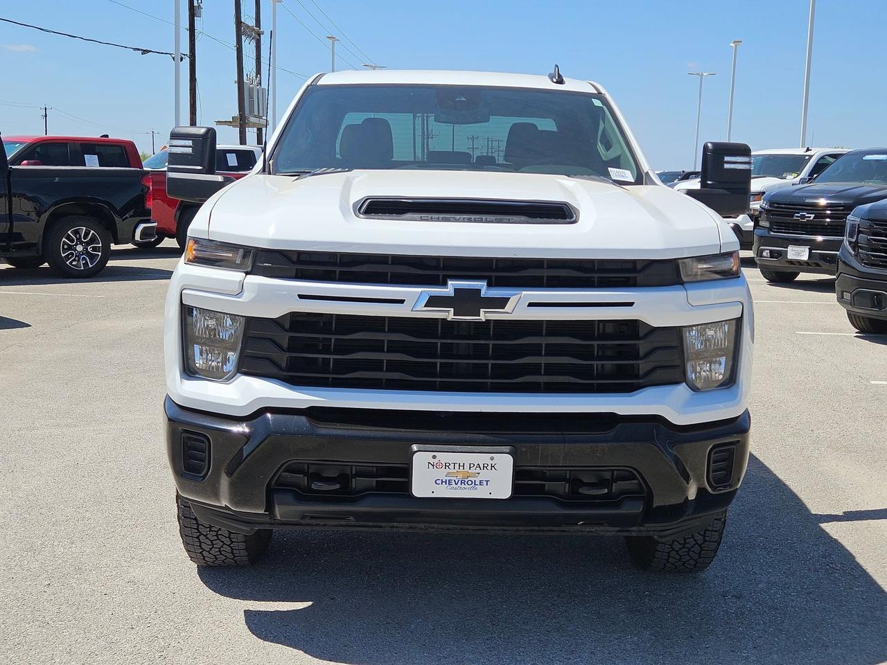 2024 Chevrolet Silverado 2500HD Custom Castroville TX